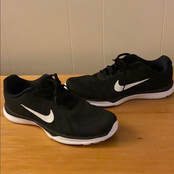 Nike Shoes - Nike In Season TR6 Women's Running Shoes Size 8